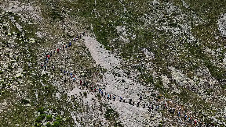Doğaseverler Giresun'un zirvelerinde bir arada
