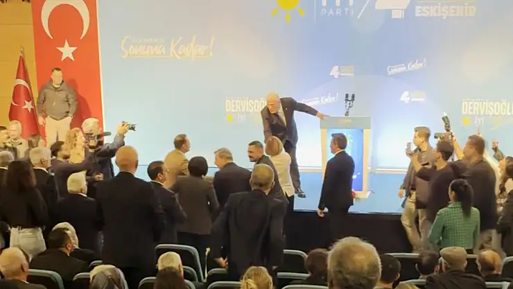 EBB Başkanı Ünlüce salonu terk etti