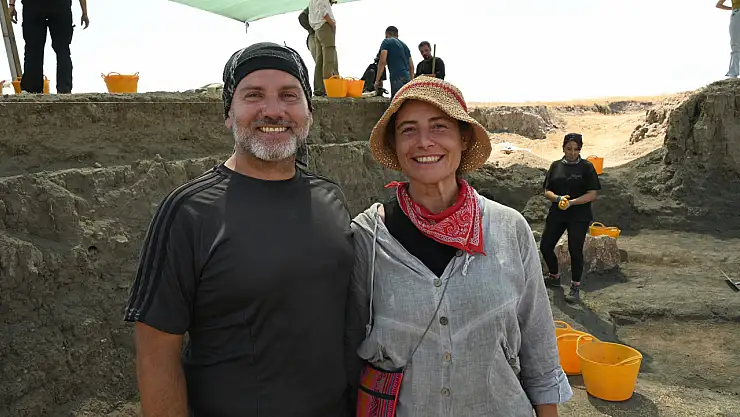 Emekli çiftin arkeoloji tutkusu
