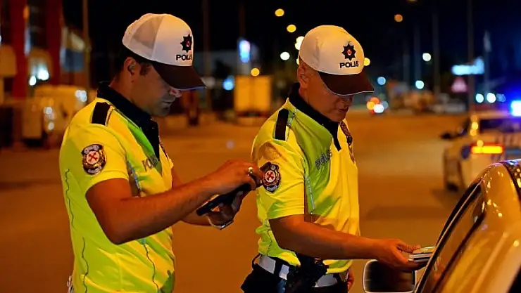 Emniyetten şok denetim : 1 saatte 117 kişi kontrol edildi