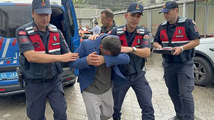 Eşini öldüren koca adliyede