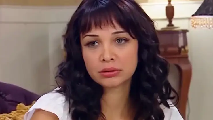 Evrim Akın 'Ev Gezmesi' programından sessiz sedasız çıkarıldı