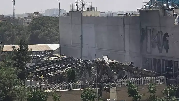 Eyvah Nükleer tesis vuruldu