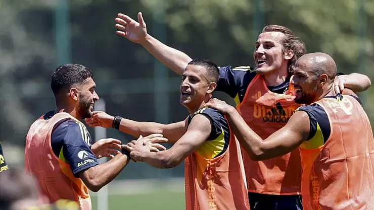 Fenerbahçe, günün ilk antrenmanını yaptı