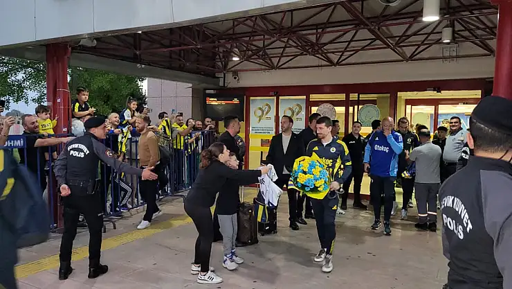 Fenerbahçe kafilesi Samsun'a indi