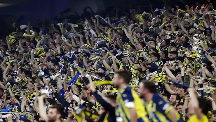 Fenerbahçe'nin yeni yıldızı gece yarısı İstanbul'a indi