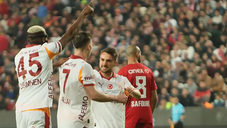 Galatasaray'dan Antalya'da Net Galibiyet: 4-1
