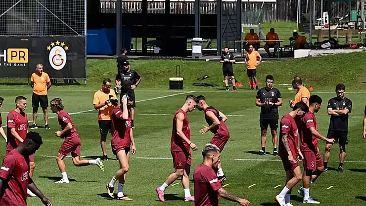 Galatasaray'ın yıldızı takım arkadaşlarını dolduruşa getirdi!