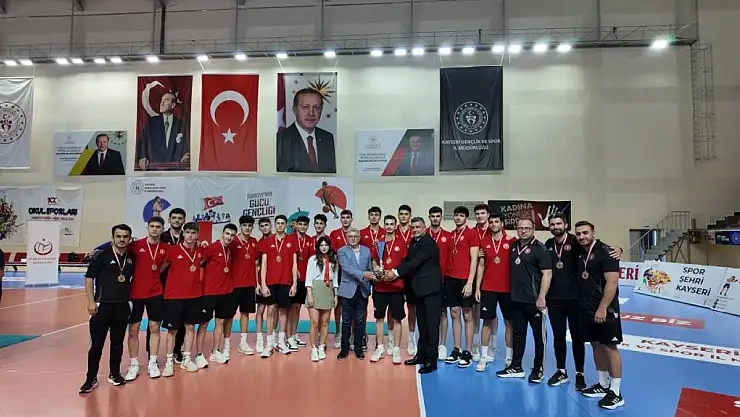 Genç erkeklerde Şampiyon belli oldu