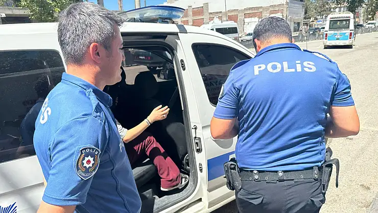 Genç kız, kız arkadaşının şiddetine maruz kaldı