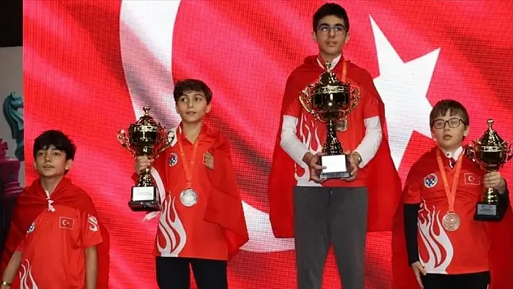 Genç satranççılar, 4 madalya kazandı