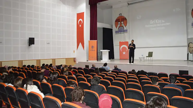 Gençlere motivasyon semineri düzenlendi
