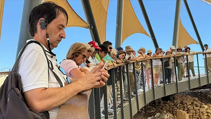 Göbeklitepe'de ziyaretçi yoğunluğu yaşanıyor