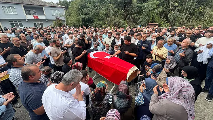 Göçükte ölen işçi son görev