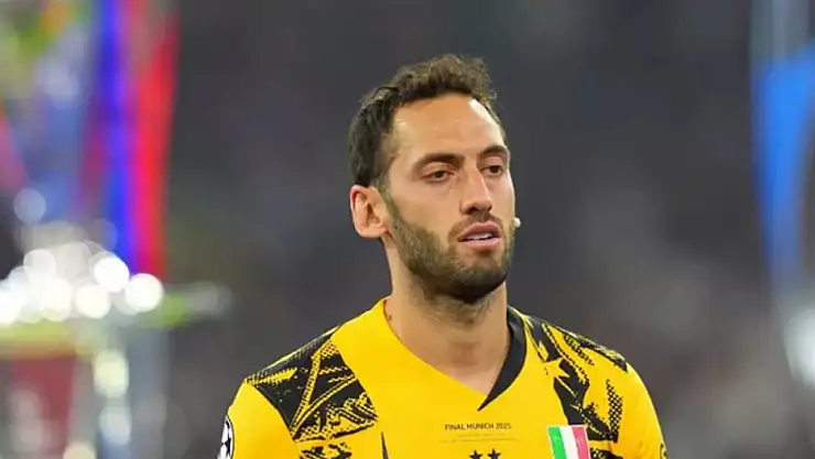 Hakan Çalhanoğlu'ndan kötü haber