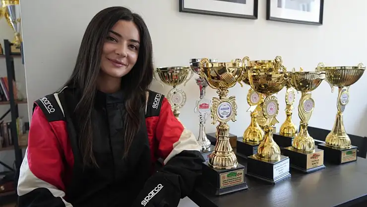 Hem Hayat Kurtarıyor, Hem Pistte Yarışıyor