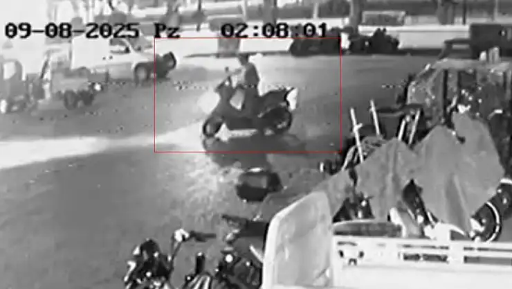 Hırsızlık anı güvenlik kamerasına yansıdı