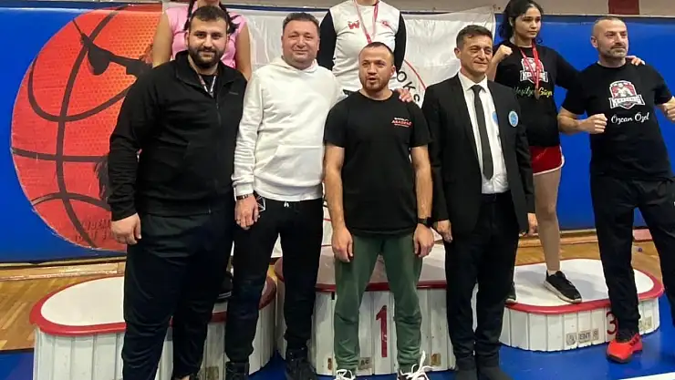 İlkadım Belediyespor'dan iki branşta gurur
