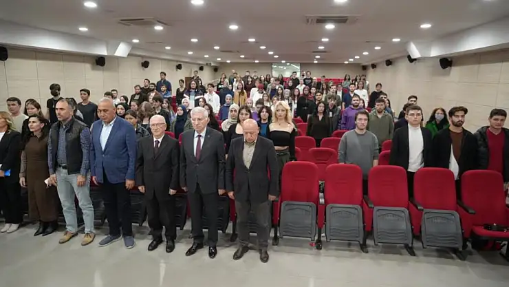 'İmparatorluktan Cumhuriyet'e Eğitim' konferansı