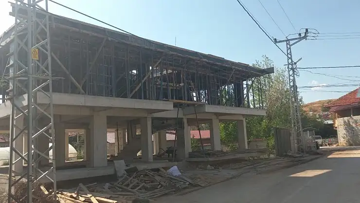 İnşaat ustası elektrik akımına kapıldı, hayatını kaybetti