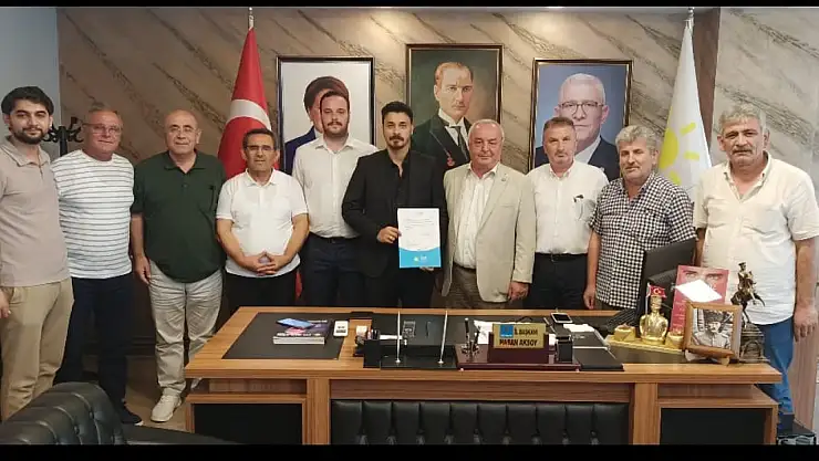 İyi Parti Gençlik Kolları'nda Bayrak Değişimi