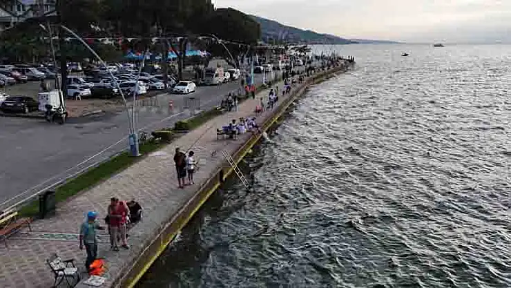 İzmir Körfezinde Deniz Festifali