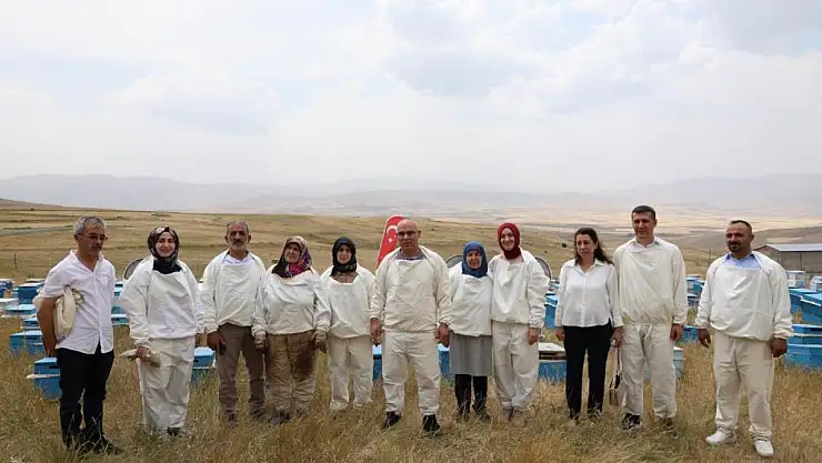 Kadınlar bal üretimine yöneliyor