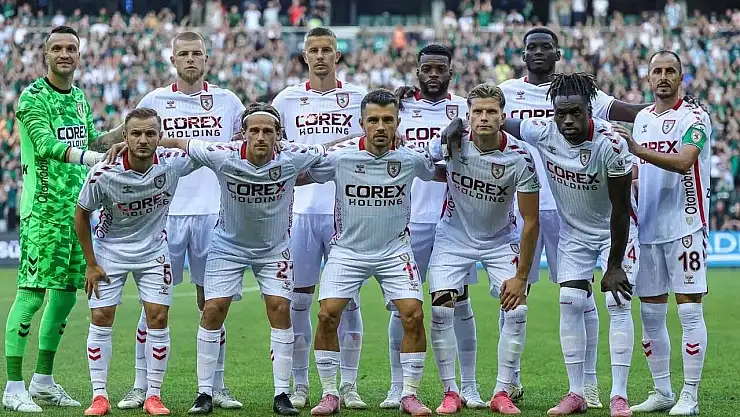 Kalpler Atina'da atacak