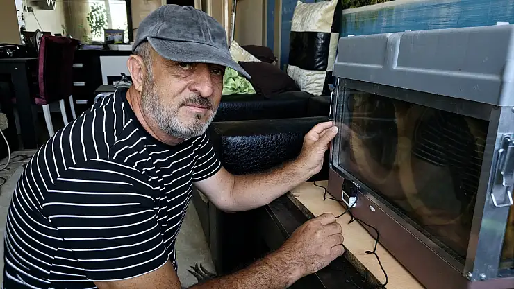 Kayseri'de 15. kattaki evinde arı besleyen arıcı ilgi odağı oldu