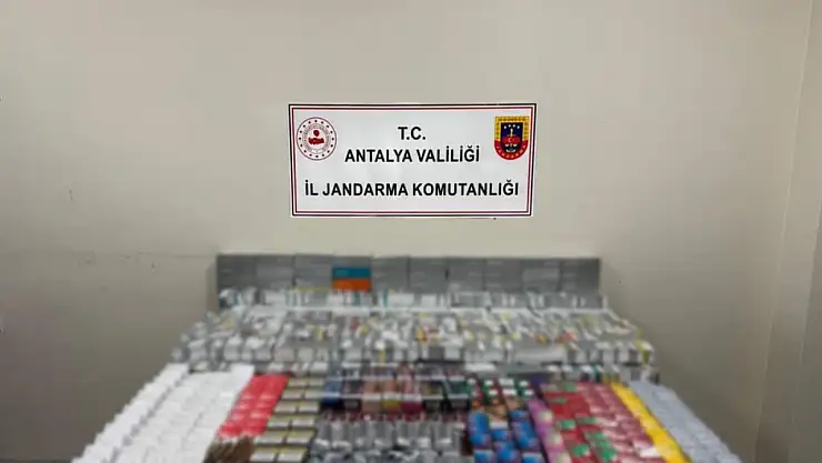 Kemer'de kaçak sigara operasyonu
