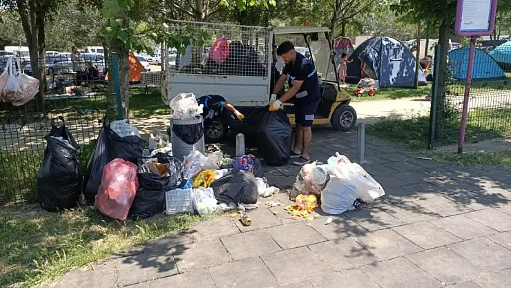 Kocaeli'de belediye ekipleri temizlik mesaisinde