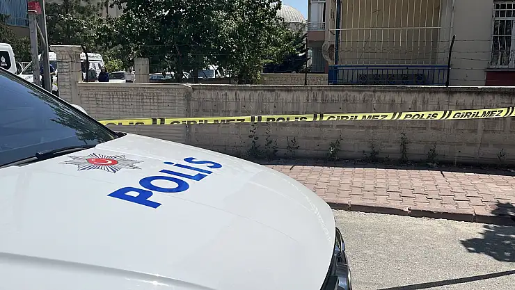 Konya'da boşanma aşamasındaki eşini bıçakladı