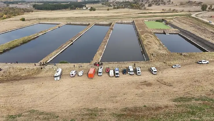 'Kurbağa adamlar' kayıp polisi arıyor