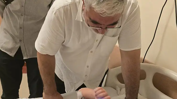 Kuyuya düşen çocuk kurtarılarak Şanlıurfa'ya getirildi