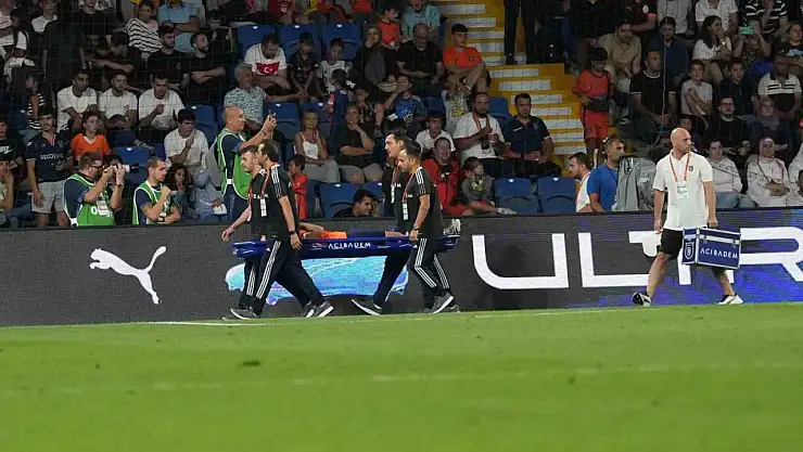 Leo Duarte, sakatlanarak oyuna devam edemedi