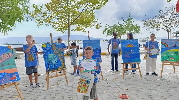 Marmara Adası'nda çocuklardan 'Adanın Renkleri' sergisi
