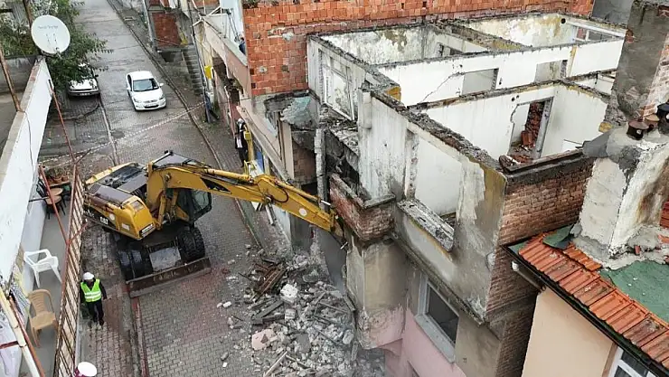 'Metruk binalarla mücadelemiz sürecek'