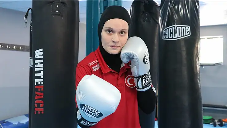 Milli sporcu Ayşe, kick boksta zirveye odaklandı