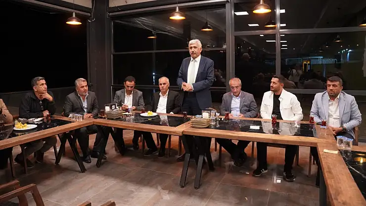 Muhtarlarla bir araya geldi