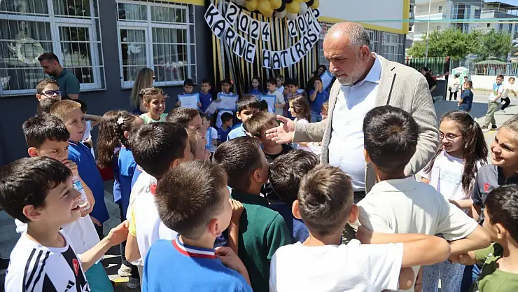 Öğrencilerden Başkan İbrahim Sandıkçı'ya Sevgi Seli