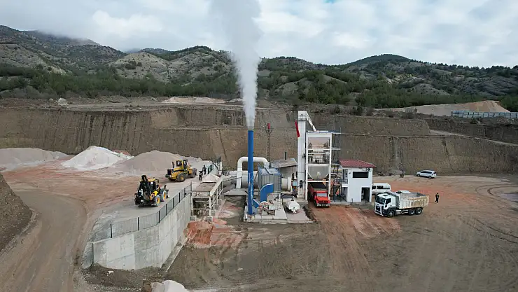 Osmancık Belediyesi İlk Sıcak Asfaltı Sahaya İndi