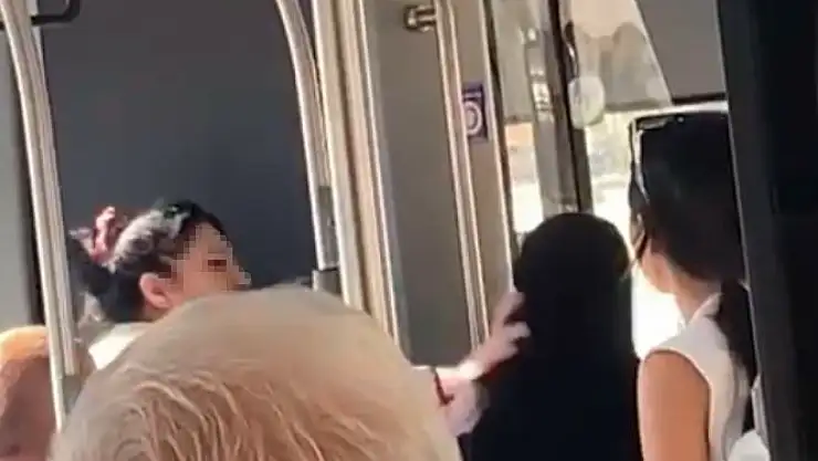 Otobüste tesettürlü kadına hakaret