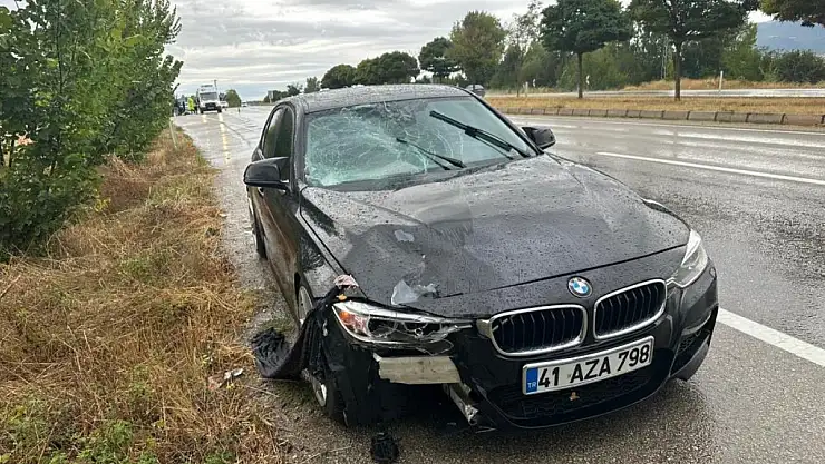 Otomobilin çarptığı kadın hayatını kaybetti