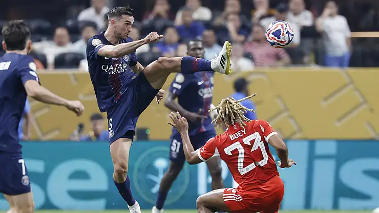 Paris Saint-Germain yarı finalde