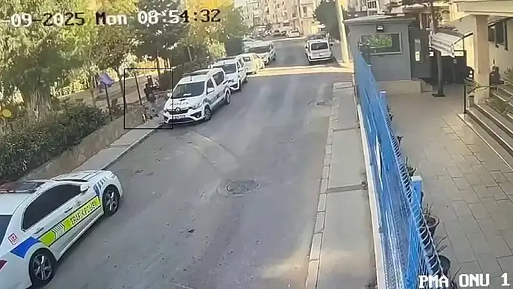 Polis Merkezine Kanlı Saldırı Kamerada