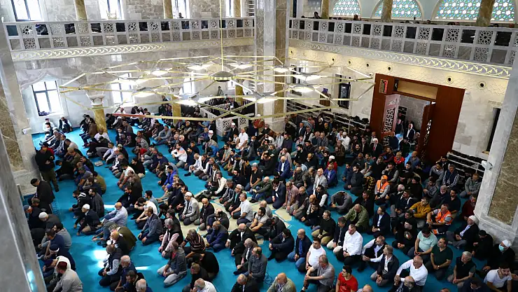 Ramazan ve Kurban Bayramı Tatilleri Ne Zaman Başlıyor ve Bitiyor? İşte Tarihleriyle Dini Bayramlar!