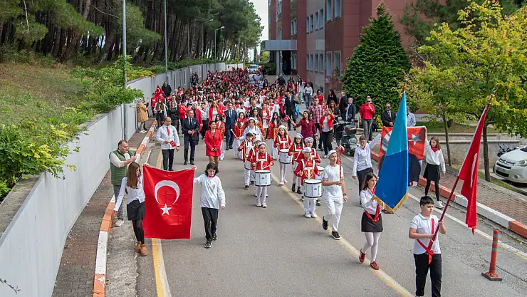 Rektör Aydın Cumhuriyet Coşkusuna Ortak Oldu