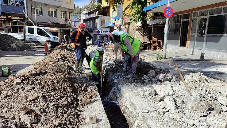 Salıpazarı'nda Doğalgaz Çalışmaları Devam Ediyor