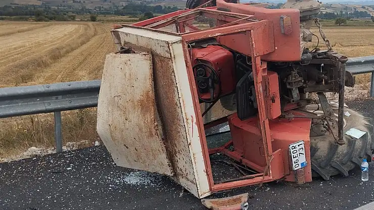 Samsun'da Feci kaza : traktör ile otomobil çarpıştı