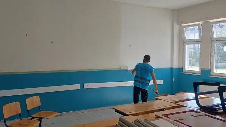 Samsun'da Hükümlüler Okul Duvarlarını Renklendirdi